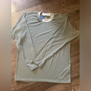 NWT- Men’s Small Patagonia Capilene Midweight Crew Baselayer Long Sleeve Shirt